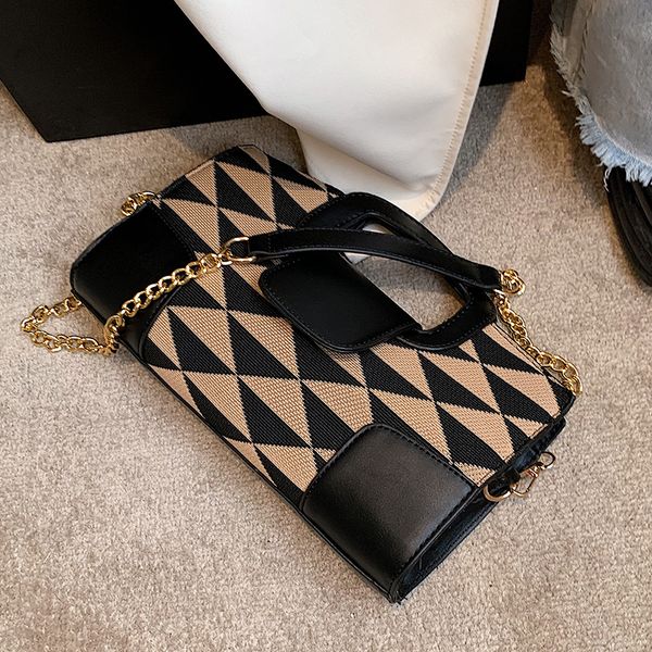 evening bags vintage designer tote for women 2023 luxury pu leather shoulder ladies pure color casual handbags simple messenger bag
evening bags vintage designer tote for women 2023 luxury pu leather shoulder ladies pure color casual handbags simple messenger bag
