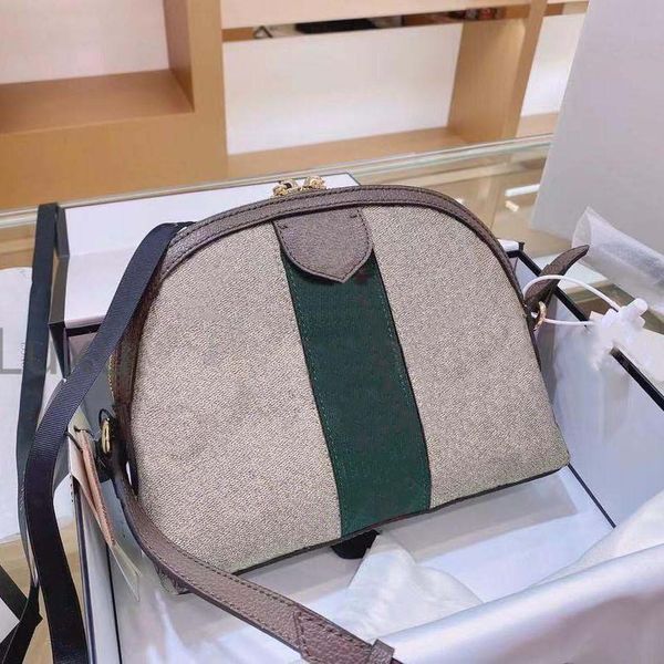 fashion shell bag 8172 designer bag large letter women's one-shoulder messenger bag handbagsize: 23 * 18* 5.5 cm
fashion shell bag 8172 designer bag large letter women's one-shoulder messenger bag handbagsize: 23 * 18* 5.5 cm