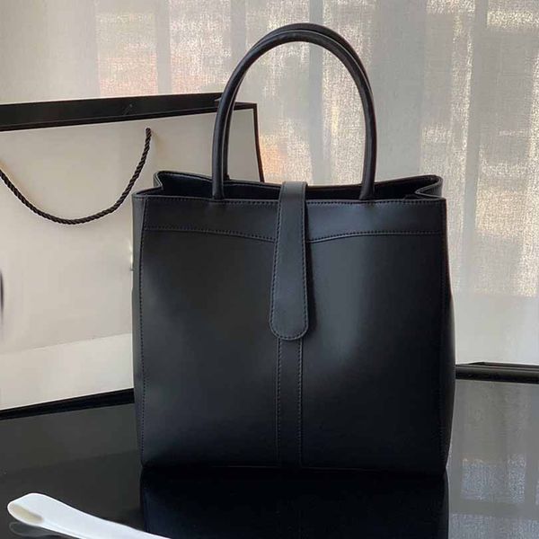 womens classic solid color hand bag multi-pocket leather strap diagonal shoulder strap handle outdoor practical luxury purse pocket bag desi
womens classic solid color hand bag multi-pocket leather strap diagonal shoulder strap handle outdoor practical luxury purse pocket bag desi