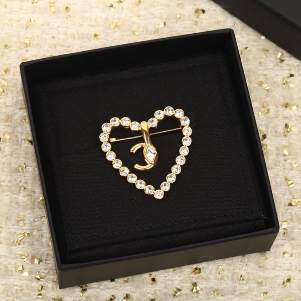 2023 luxury quality charm large size heart shape stud earring with sparkly diamond in 18k gold plated have box stamp brooch ps3168, Golden
2023 luxury quality charm large size heart shape stud earring with sparkly diamond in 18k gold plated have box stamp brooch ps3168, Golden