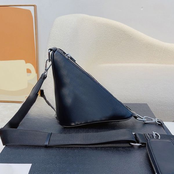 fashion women designer shoulder bag triangle crossbody bags for men black green yellow luxury ladies leather cross body bags
fashion women designer shoulder bag triangle crossbody bags for men black green yellow luxury ladies leather cross body bags