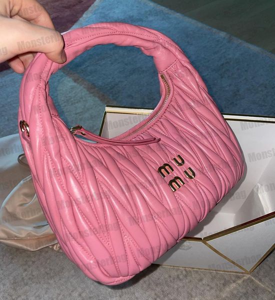 miu wander matelasse nappa leather hobo bag moon bags mini shoulder luxury lady women handbag soft pleated small baby pink party tote
miu wander matelasse nappa leather hobo bag moon bags mini shoulder luxury lady women handbag soft pleated small baby pink party tote
