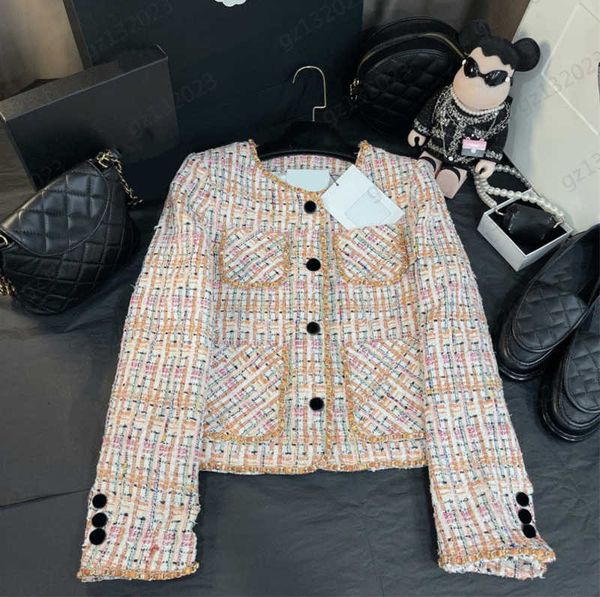 woven jacket contrasting color check crewneck buttons jacket cuff button decoration long sleeve fashion outerwear jackets for women casual, Black;brown
woven jacket contrasting color check crewneck buttons jacket cuff button decoration long sleeve fashion outerwear jackets for women casual, Black;brown