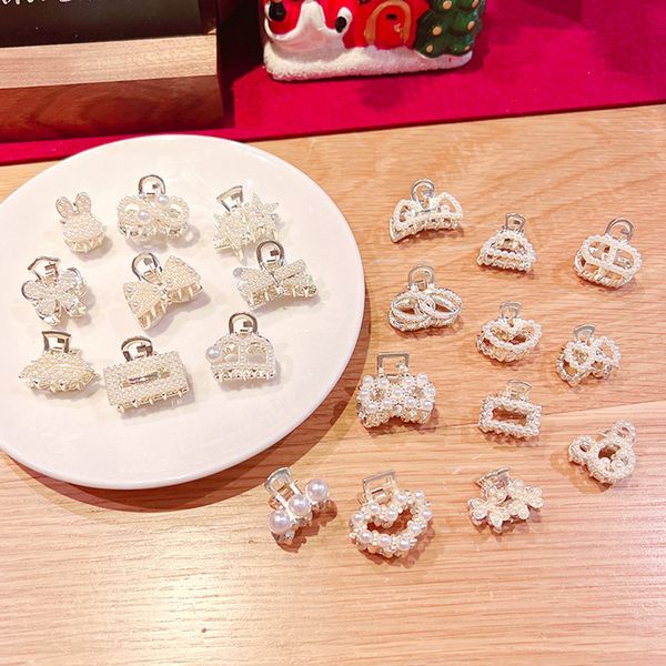 mini hair clip ribbon claw pearl rhinestone small shark clip geometric hair barrettes girl women metal headdress korean style 1662, Slivery;white
mini hair clip ribbon claw pearl rhinestone small shark clip geometric hair barrettes girl women metal headdress korean style 1662, Slivery;white