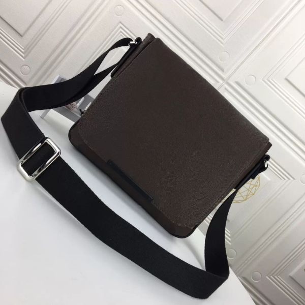 cc new flap mens shoulder bags genuine leather designers messenger bag famous trip postman classic handbag briefcase crossbody district wall
cc new flap mens shoulder bags genuine leather designers messenger bag famous trip postman classic handbag briefcase crossbody district wall
