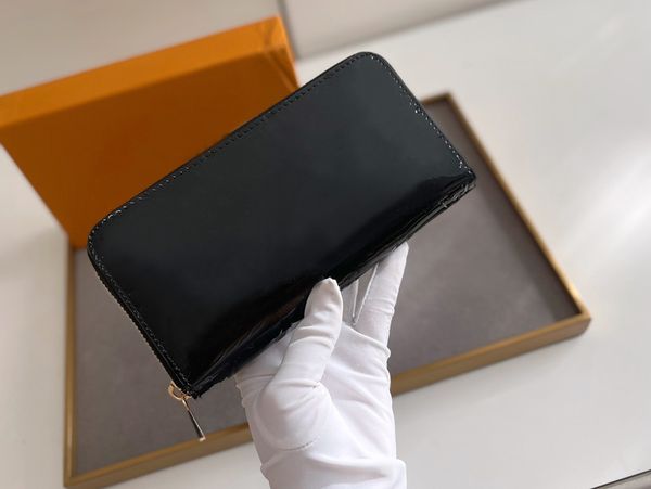 fashion designer wallets luxury zippy purse women patent leather clutch highs quality embossed monogrames coin purses men card holders origi, Red;black
fashion designer wallets luxury zippy purse women patent leather clutch highs quality embossed monogrames coin purses men card holders origi, Red;black