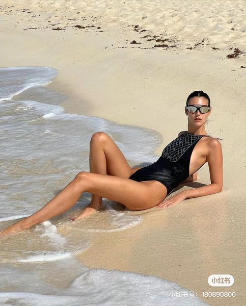 cc202nel women's luxury swimwear designer swimsuits bikini set girls kids tankini teens, White;black
cc202nel women's luxury swimwear designer swimsuits bikini set girls kids tankini teens, White;black