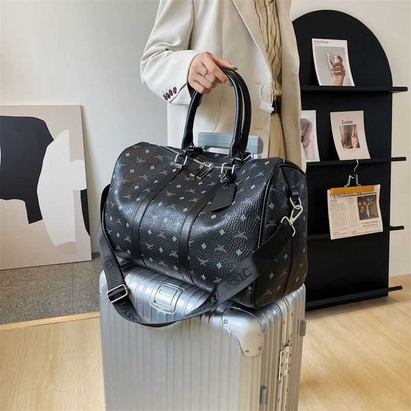 short distance travel bag women's handbag large capacity lightweight fitness bag men's sports bag atmospheric luggage travel bag
short distance travel bag women's handbag large capacity lightweight fitness bag men's sports bag atmospheric luggage travel bag