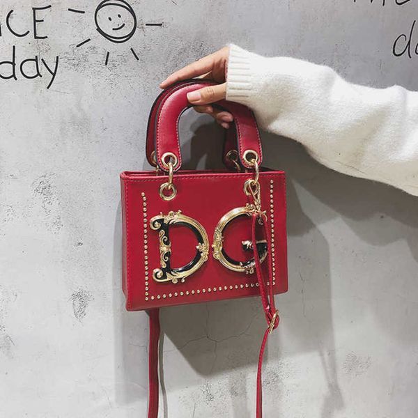 bag women's korean fashion women's shoulder letter hand texture bag 50%off black white purses handbag one-shoulder handbag
bag women's korean fashion women's shoulder letter hand texture bag 50%off black white purses handbag one-shoulder handbag