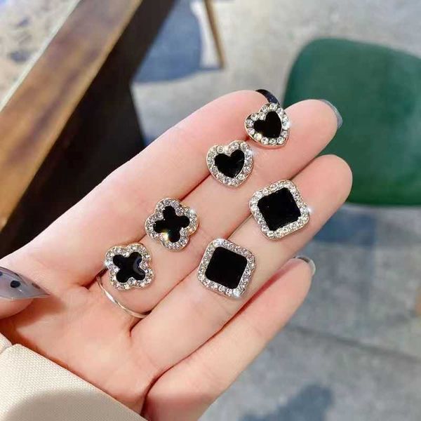 charm pendant necklaces s925 silver needle inlaid with diamond exquisite earrings for women simple cool light luxurious and small, Golden
charm pendant necklaces s925 silver needle inlaid with diamond exquisite earrings for women simple cool light luxurious and small, Golden