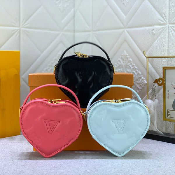 pop my heart designer bags tote bag since 1854 luxury fashion brand size 14x13x5.5cm model m81893
pop my heart designer bags tote bag since 1854 luxury fashion brand size 14x13x5.5cm model m81893