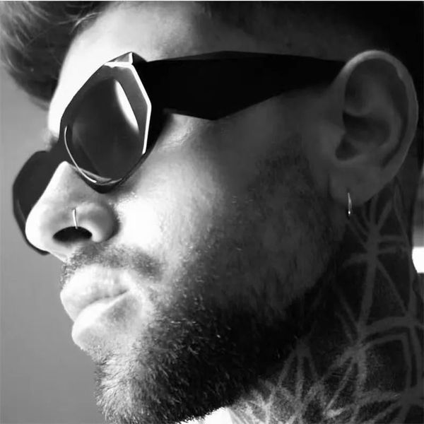designer sunglasses classic eyeglasses goggle outdoor beach sun glasses for man woman mix color optional triangular signature pra eyewear ga, White;black
designer sunglasses classic eyeglasses goggle outdoor beach sun glasses for man woman mix color optional triangular signature pra eyewear ga, White;black