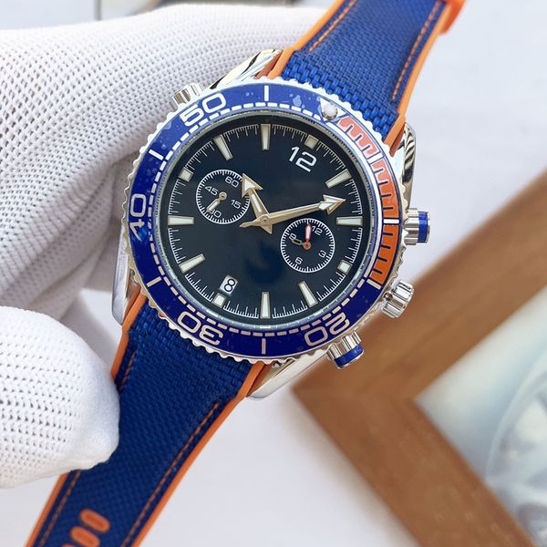 45mm 2023 mens automatic mechanical watch rubber strap blue black sapphire wristwatches super luminous montre, Slivery;golden
45mm 2023 mens automatic mechanical watch rubber strap blue black sapphire wristwatches super luminous montre, Slivery;golden