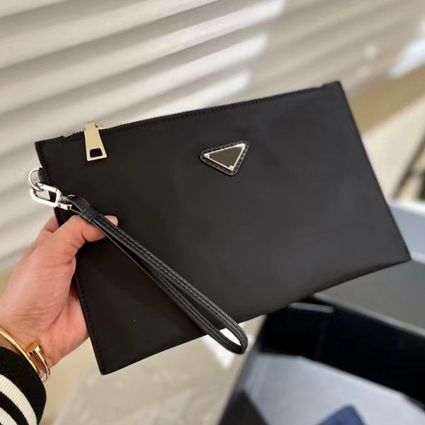 designer men black clutch bags nylon envelope bag luxurys wrist bag card and change holder fashion purse
designer men black clutch bags nylon envelope bag luxurys wrist bag card and change holder fashion purse