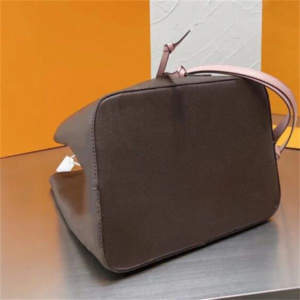 designer tote classic handbag designer bags luxury crossbody bag old flower drawstring bucket bag vintage shoulder bags fashion leather hand
designer tote classic handbag designer bags luxury crossbody bag old flower drawstring bucket bag vintage shoulder bags fashion leather hand