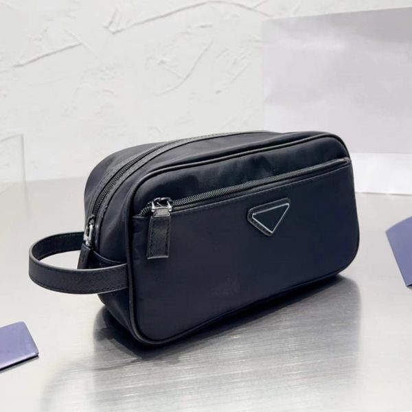 mens makeup bag designer cosmetic bag black nylon small toiletry bag make up handbag wash pouch fashion purse triangle 2023
mens makeup bag designer cosmetic bag black nylon small toiletry bag make up handbag wash pouch fashion purse triangle 2023