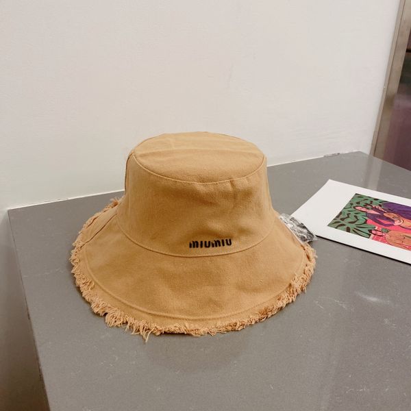 classic shade bucket hat designers hats luxury sunshade men and women elegant charm fashion trend casual four seasons gift summer hat very n, Blue;gray
classic shade bucket hat designers hats luxury sunshade men and women elegant charm fashion trend casual four seasons gift summer hat very n, Blue;gray