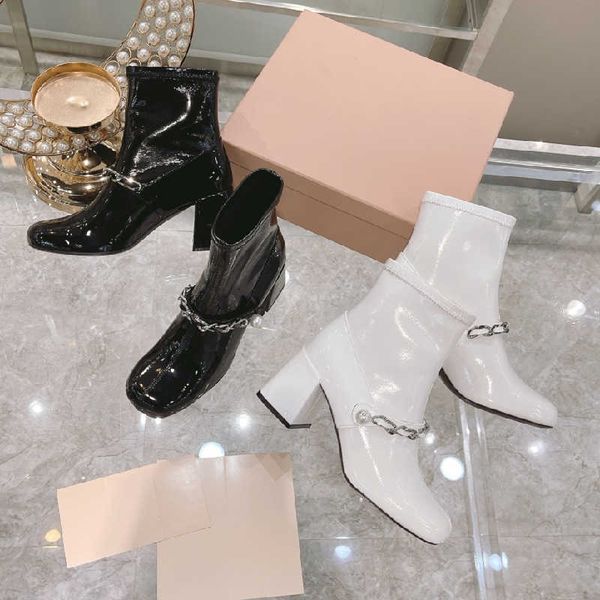shoes miao miao's black leather pearl metal chain small short women's thick square head high heel elastic thin boots
shoes miao miao's black leather pearl metal chain small short women's thick square head high heel elastic thin boots