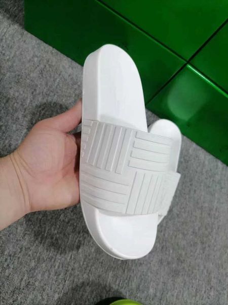 shoes high version black rubber embossed one line cool slippers women wear thick soled antiskid couple's beach shoes outside in summer
shoes high version black rubber embossed one line cool slippers women wear thick soled antiskid couple's beach shoes outside in summer