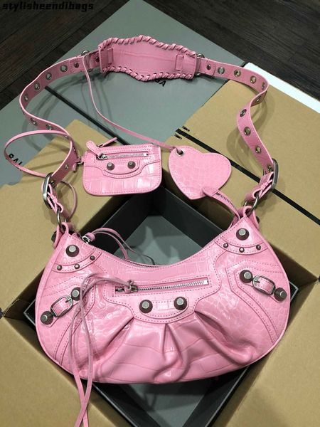 b bag totes the new motorcycle shoulder bags women's le cagole crossbody luxury mens designer with coin purse crocodile pattern half mo
b bag totes the new motorcycle shoulder bags women's le cagole crossbody luxury mens designer with coin purse crocodile pattern half mo