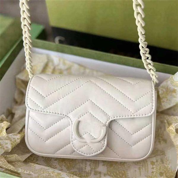 high version handbag new cross-body tote bag women's mini purse fashion mamun one-shoulder messenger chain waist wavy back love clutch
high version handbag new cross-body tote bag women's mini purse fashion mamun one-shoulder messenger chain waist wavy back love clutch