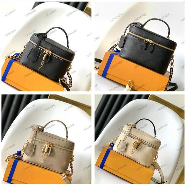nice vanity pm tendy city case bag women's handbag embossed monograms brown canvas leather designer crossbody cosmetics bags make 199p
nice vanity pm tendy city case bag women's handbag embossed monograms brown canvas leather designer crossbody cosmetics bags make 199p