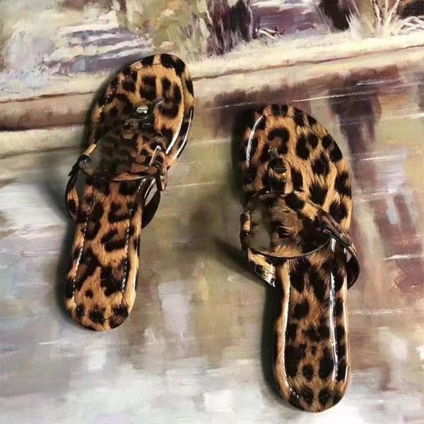 genuine leather women flip flops designers slippers beach pool slides sandals flat shoes women soft pool pillow comfort mules lady beach fli, Black
genuine leather women flip flops designers slippers beach pool slides sandals flat shoes women soft pool pillow comfort mules lady beach fli, Black