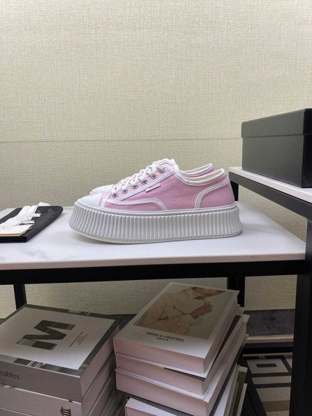 designer source standard xiaoxiang high edition 2023 summer new fashion canvas breathable cookie women's muffin thick soled small white, Black
designer source standard xiaoxiang high edition 2023 summer new fashion canvas breathable cookie women's muffin thick soled small white, Black