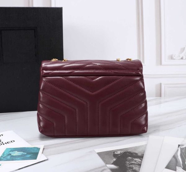 classic luxury women's trend single shoulder leather designer bag luxury designer bags purse messenger bag
classic luxury women's trend single shoulder leather designer bag luxury designer bags purse messenger bag