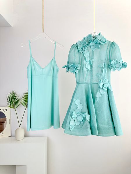 runway dresses spring and summer 2023 new holiday series small flower short sleeve mini dress01, Black
runway dresses spring and summer 2023 new holiday series small flower short sleeve mini dress01, Black