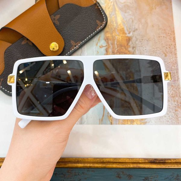 66%off sunglasses women men new one-piece box women's fashionable small outdoor anti-purple men's sunglasses for ladies sun glasse, White;black
66%off sunglasses women men new one-piece box women's fashionable small outdoor anti-purple men's sunglasses for ladies sun glasse, White;black