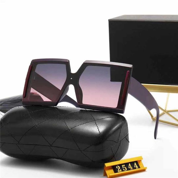 women's sunglasses men's sunglasses fashion sunglasses designer sunglasses 18x24 frame original glasses generous avant-garde style, White;black
women's sunglasses men's sunglasses fashion sunglasses designer sunglasses 18x24 frame original glasses generous avant-garde style, White;black