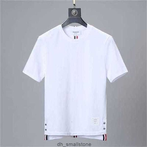 t-shirts tom tee brown short sleeve round neck 23ss stripe leisure casual fashion designer classic polo shirt tb men and women lovers summer, White;black
t-shirts tom tee brown short sleeve round neck 23ss stripe leisure casual fashion designer classic polo shirt tb men and women lovers summer, White;black