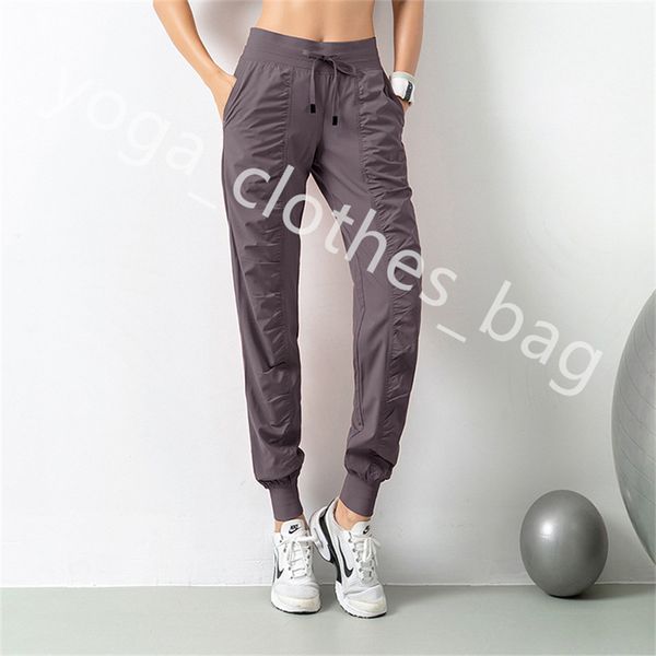 2022 new lu yoga women's legging seaml nude female sports fi pants soft high waist hip lift camouflage
2022 new lu yoga women's legging seaml nude female sports fi pants soft high waist hip lift camouflage