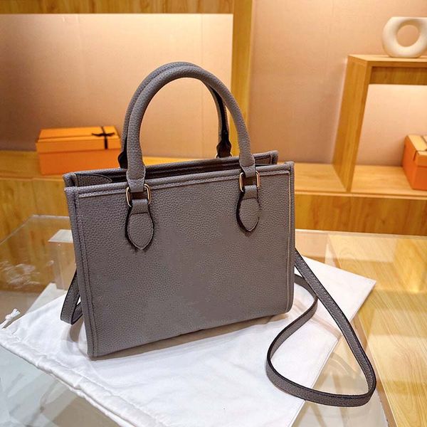 designer handbags women's handbags embossed flowers interleaved letters women's shoulder bags evening messenger bags multi-functio
designer handbags women's handbags embossed flowers interleaved letters women's shoulder bags evening messenger bags multi-functio