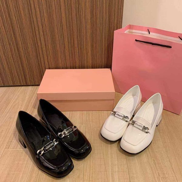 shoes 2023 new style mujia high version square head chain leather thick heel high heel fashion comfortable single shoe women, Black
shoes 2023 new style mujia high version square head chain leather thick heel high heel fashion comfortable single shoe women, Black