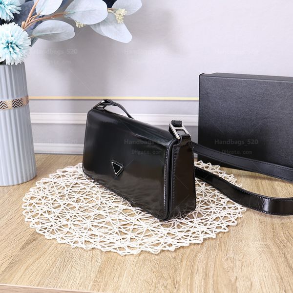 vintage women shoulder bags patent leather messenger bags for female handbags leather wallets with box 0835#, Red;black
vintage women shoulder bags patent leather messenger bags for female handbags leather wallets with box 0835#, Red;black