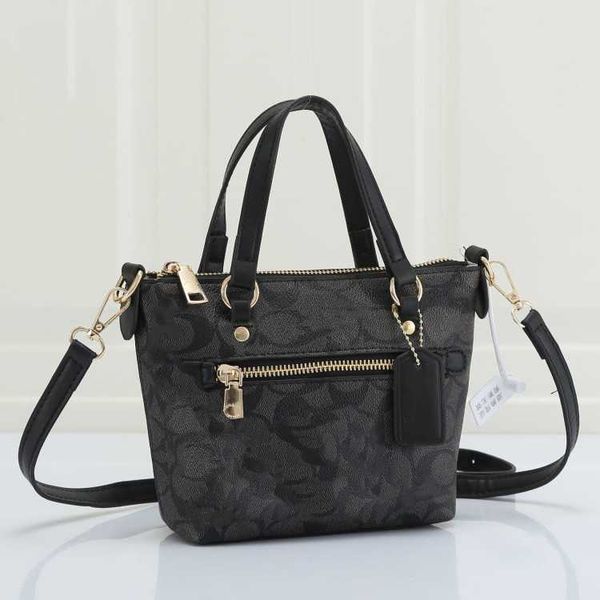 luxury brand designer bags handbags shoulder crossbody bag tote fashion shoulder messenger classic printed boston versatile multifunctional
luxury brand designer bags handbags shoulder crossbody bag tote fashion shoulder messenger classic printed boston versatile multifunctional