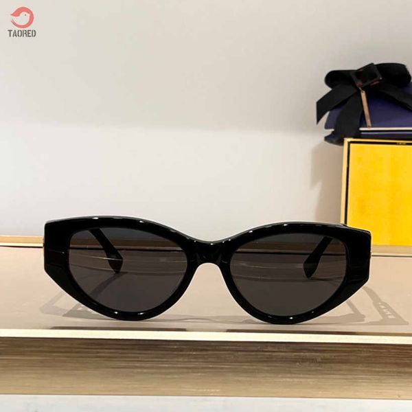one piece new trendy fashion women's sunglasses oval frame eyewear designer vintage female eyeglasses female classic eyewear uv400 outd, White;black
one piece new trendy fashion women's sunglasses oval frame eyewear designer vintage female eyeglasses female classic eyewear uv400 outd, White;black