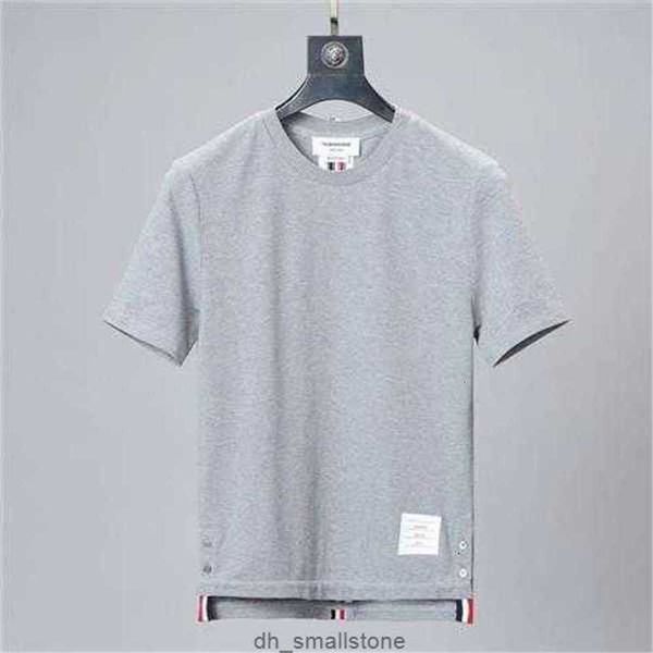 t-shirts tom tee brown short sleeve round neck 23ss stripe leisure casual fashion designer classic polo shirt tb men and women lovers summer, White;black
t-shirts tom tee brown short sleeve round neck 23ss stripe leisure casual fashion designer classic polo shirt tb men and women lovers summer, White;black