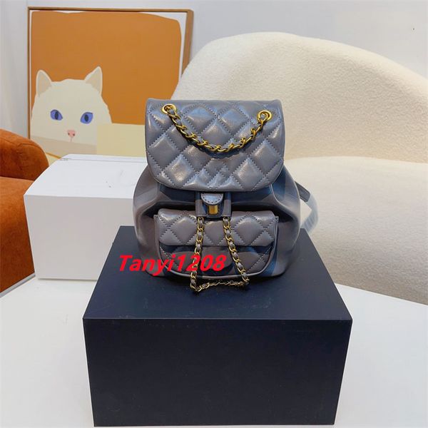 popular vintage cc backpacks designer bags fashion grey small backpack luxuries designers women bag fashion outdoor lady handbags diamond la
popular vintage cc backpacks designer bags fashion grey small backpack luxuries designers women bag fashion outdoor lady handbags diamond la