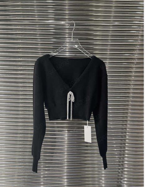 luxury sweaters diamond chain decoration temperament socialite sweater off-shoulder long sleeve pleated design short style knitwear 2 colors, White;black
luxury sweaters diamond chain decoration temperament socialite sweater off-shoulder long sleeve pleated design short style knitwear 2 colors, White;black