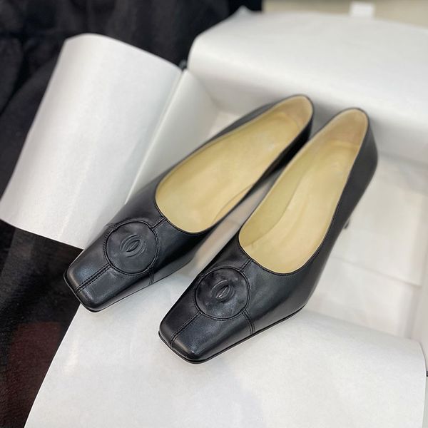 designer womens lambskin chunky heel 7cm dress shoes elegant black slip-on sandals classic pump light beige sandals ladies slippers for a su
designer womens lambskin chunky heel 7cm dress shoes elegant black slip-on sandals classic pump light beige sandals ladies slippers for a su