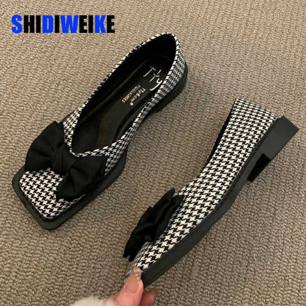 sdwk spring new comfortable ladies flat shoes personality square toe shallow mouth slip-on loafers casual vc4233 0220, Black
sdwk spring new comfortable ladies flat shoes personality square toe shallow mouth slip-on loafers casual vc4233 0220, Black