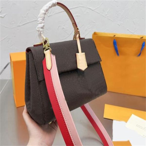 designer bag tote women cluny bb handbag shulder bag cowhide leather tote crossbody bags two color belt l letter pattern fashion classic han
designer bag tote women cluny bb handbag shulder bag cowhide leather tote crossbody bags two color belt l letter pattern fashion classic han