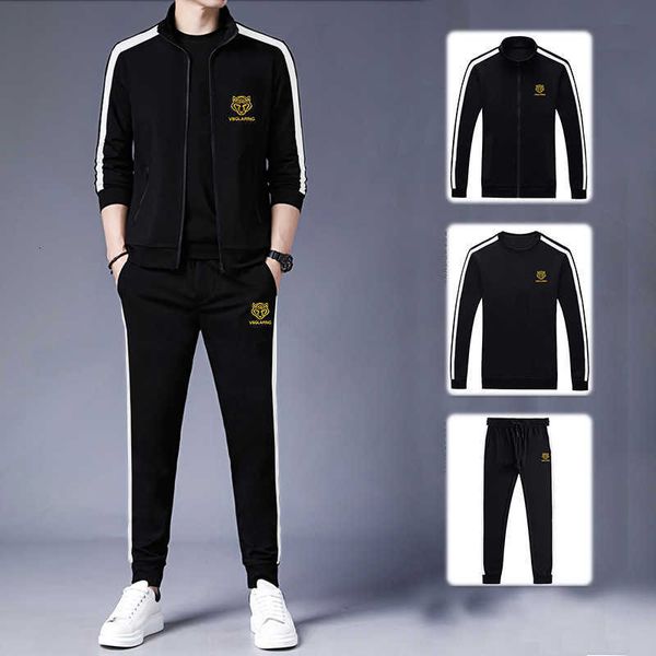 yoga clothes autumn men's suit tiger head embroidery and wo same sweater three-piece trousers casual sports, Black;white
yoga clothes autumn men's suit tiger head embroidery and wo same sweater three-piece trousers casual sports, Black;white