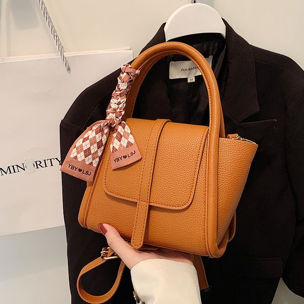 women inclined shoulder bags fashion casual womens bag small handbag totes high-capacity pu leather large volume wholesale girl mobile phone
women inclined shoulder bags fashion casual womens bag small handbag totes high-capacity pu leather large volume wholesale girl mobile phone