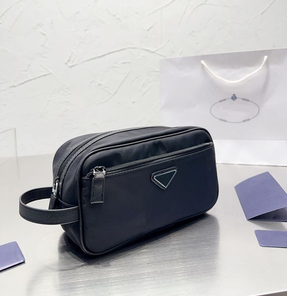 luxury designer bags fashion design lady large capacity cosmetic makeup toiletry pouchmen women travelling toilet bag
luxury designer bags fashion design lady large capacity cosmetic makeup toiletry pouchmen women travelling toilet bag