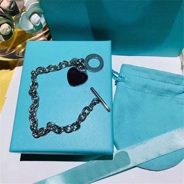 mens gold plated women necklaces designer charm bracelet classics luxury heart pendant street love jewelry set teen girls trendy tiktok mens, Silver
mens gold plated women necklaces designer charm bracelet classics luxury heart pendant street love jewelry set teen girls trendy tiktok mens, Silver