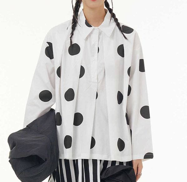 2023 spring new japanese and korean fashion women's large round dot print loose slim 66501 shirt, White
2023 spring new japanese and korean fashion women's large round dot print loose slim 66501 shirt, White